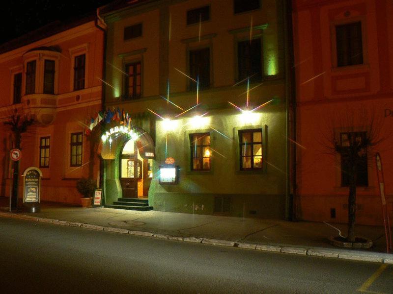 Garni -Hotel Barbakan Левоча Экстерьер фото
