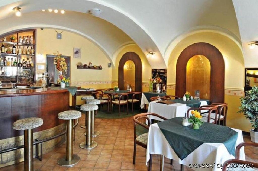 Garni -Hotel Barbakan Левоча Ресторан фото