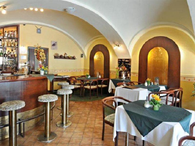Garni -Hotel Barbakan Левоча Экстерьер фото