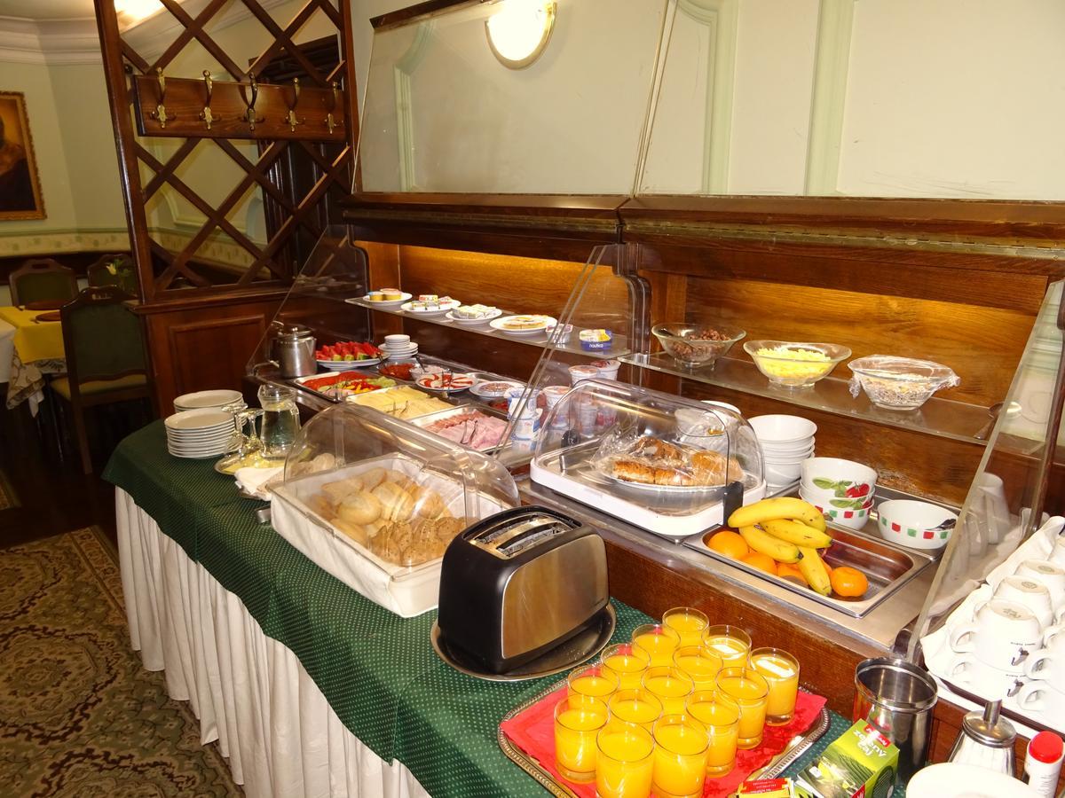 Garni -Hotel Barbakan Левоча Экстерьер фото