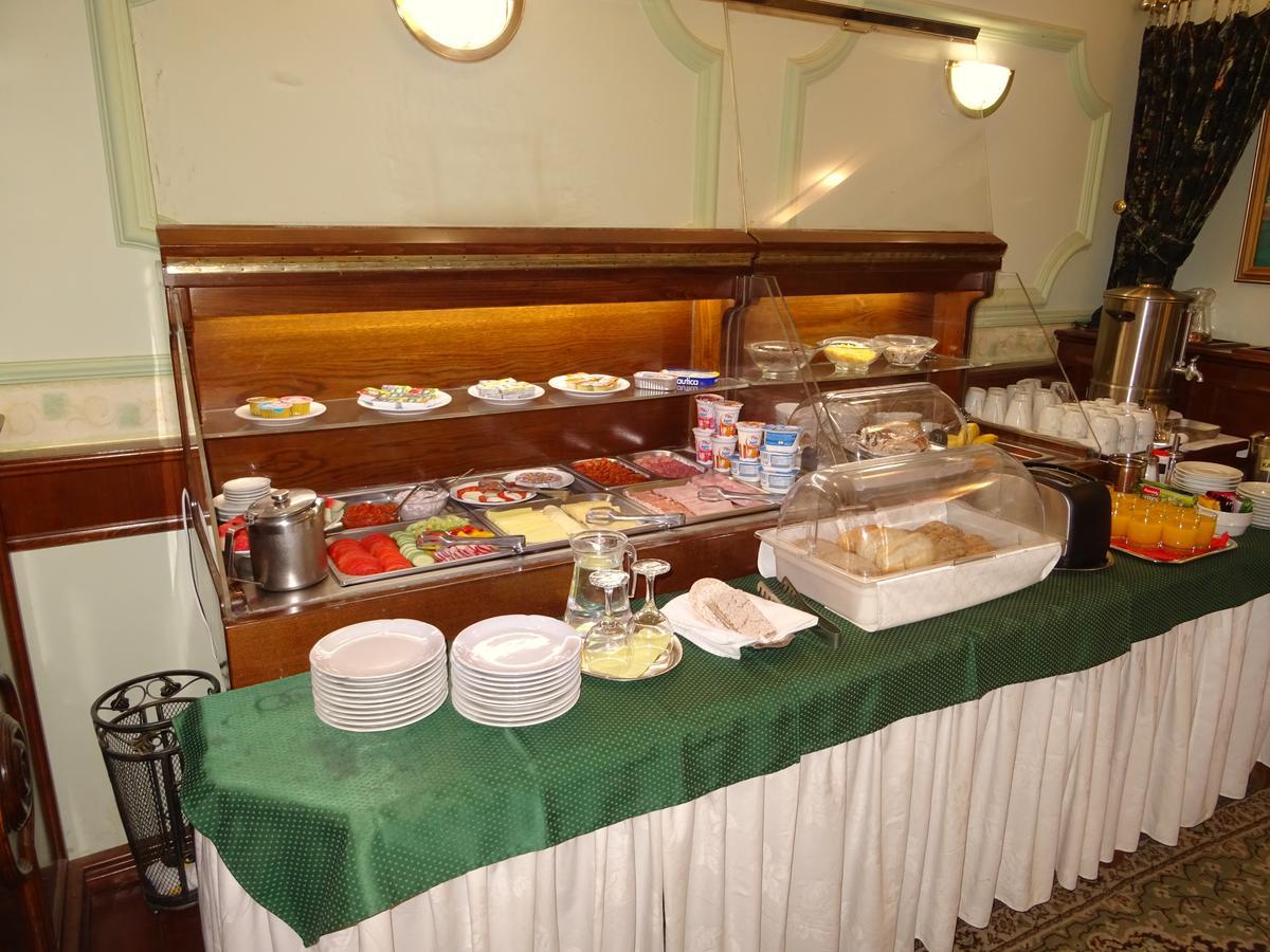 Garni -Hotel Barbakan Левоча Экстерьер фото