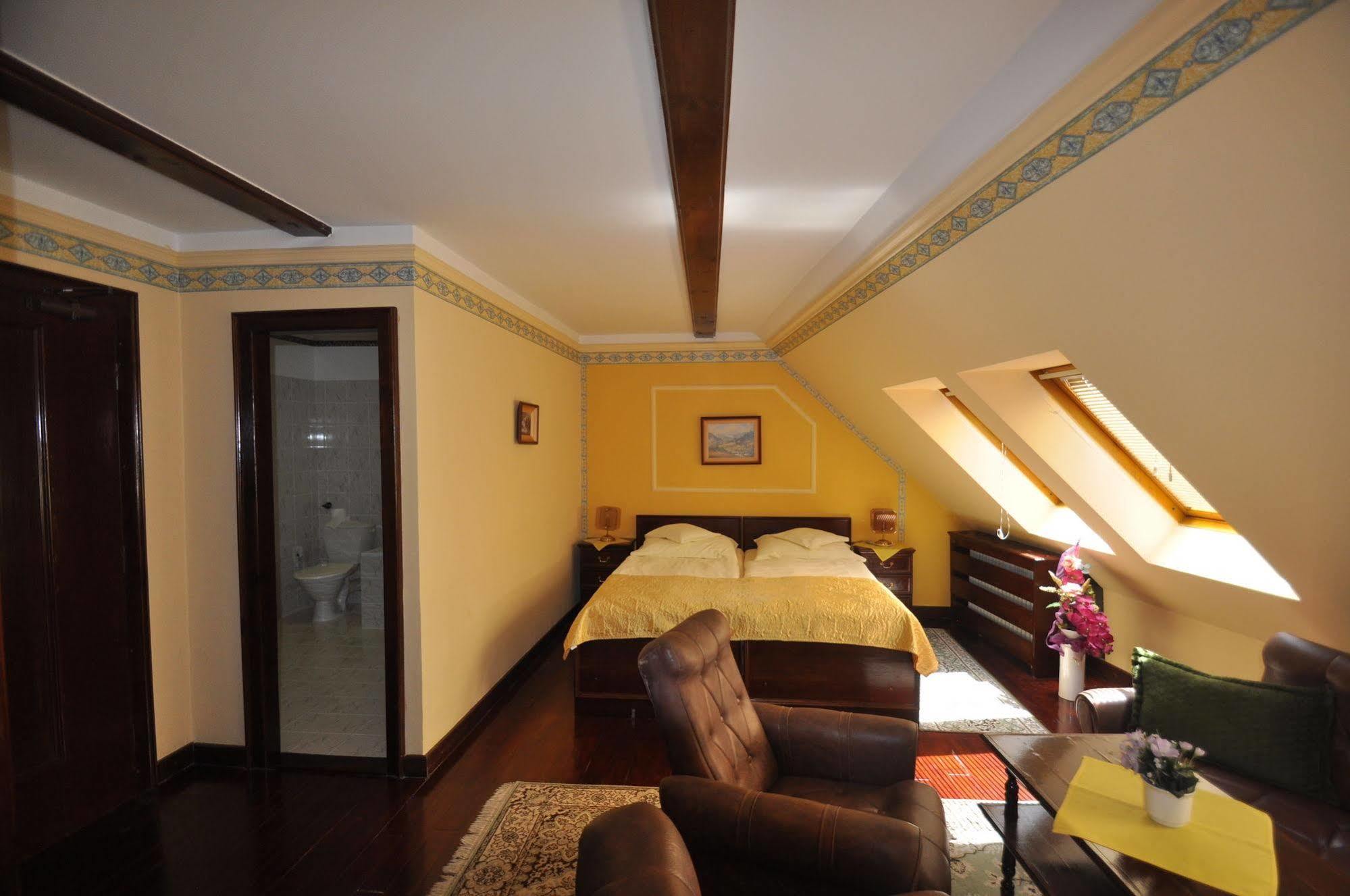 Garni -Hotel Barbakan Левоча Экстерьер фото